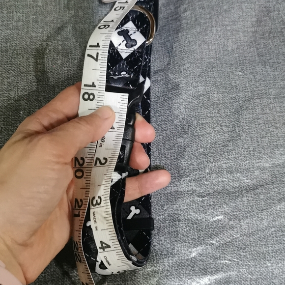 Dog Collar large L  Pet Attire New NWT Bones Grey Gray White Black  New - Picture 4 of 8